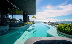 ครอส ไวบ์ พัทยา ซีเฟียร์ (ชื่อเดิม ครอสทู ไวบ์ พัทยา ซีเฟียร์)